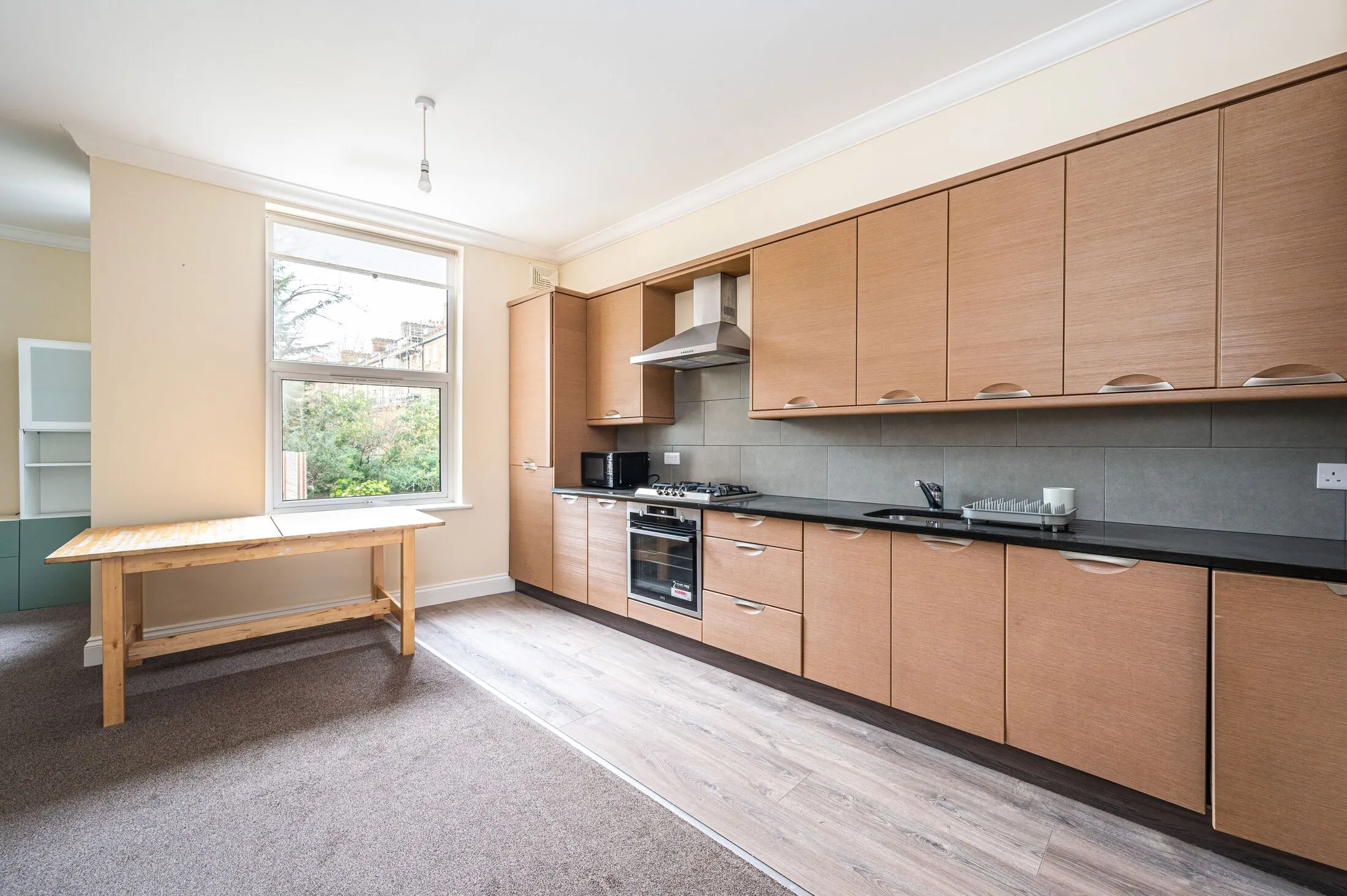 Flat Grosvenor Avenue in Greater London