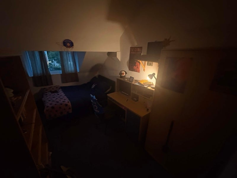 Room Hathersage Road in Manchester
