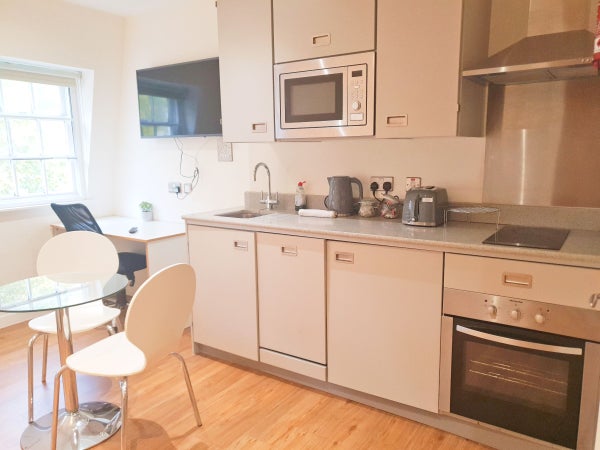 Flat Frogmore Street in Bristol