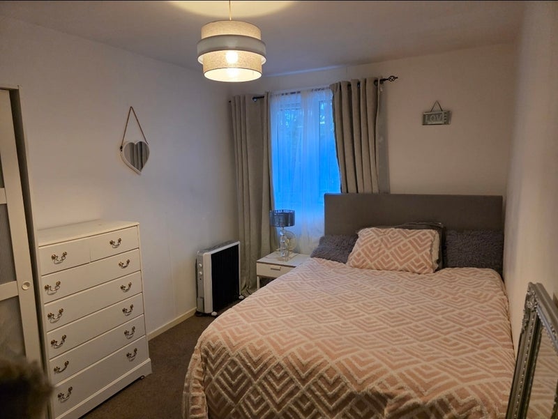 Room Langcroft Drive in Manchester