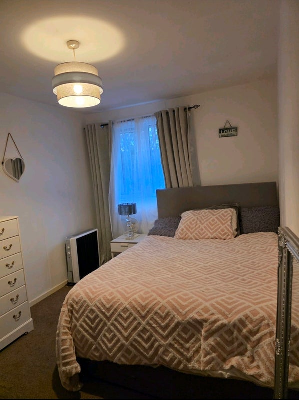 Room Langcroft Drive in Manchester