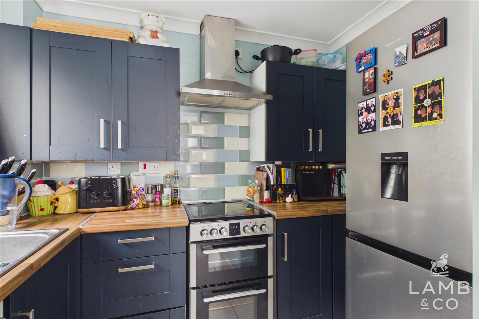 Flat Snowberry Grove in Colchester