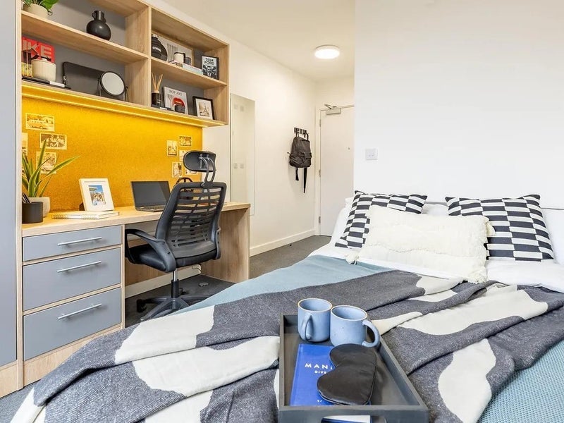 Room Cliveland Street in Birmingham