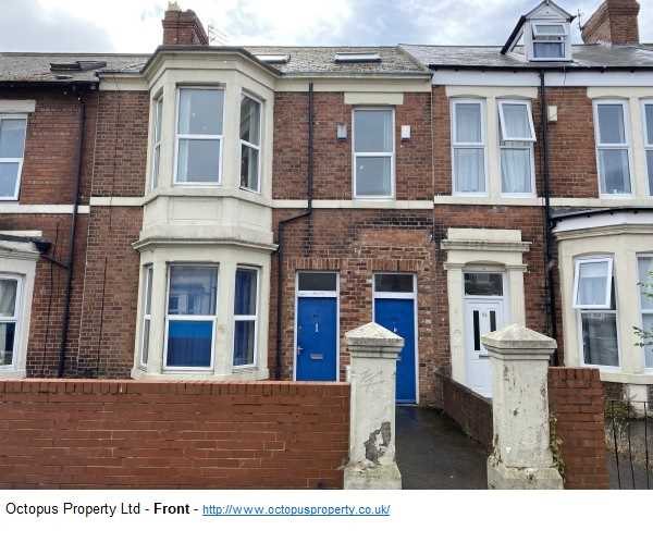 Flat Rothbury Terrace in Newcastle upon Tyne