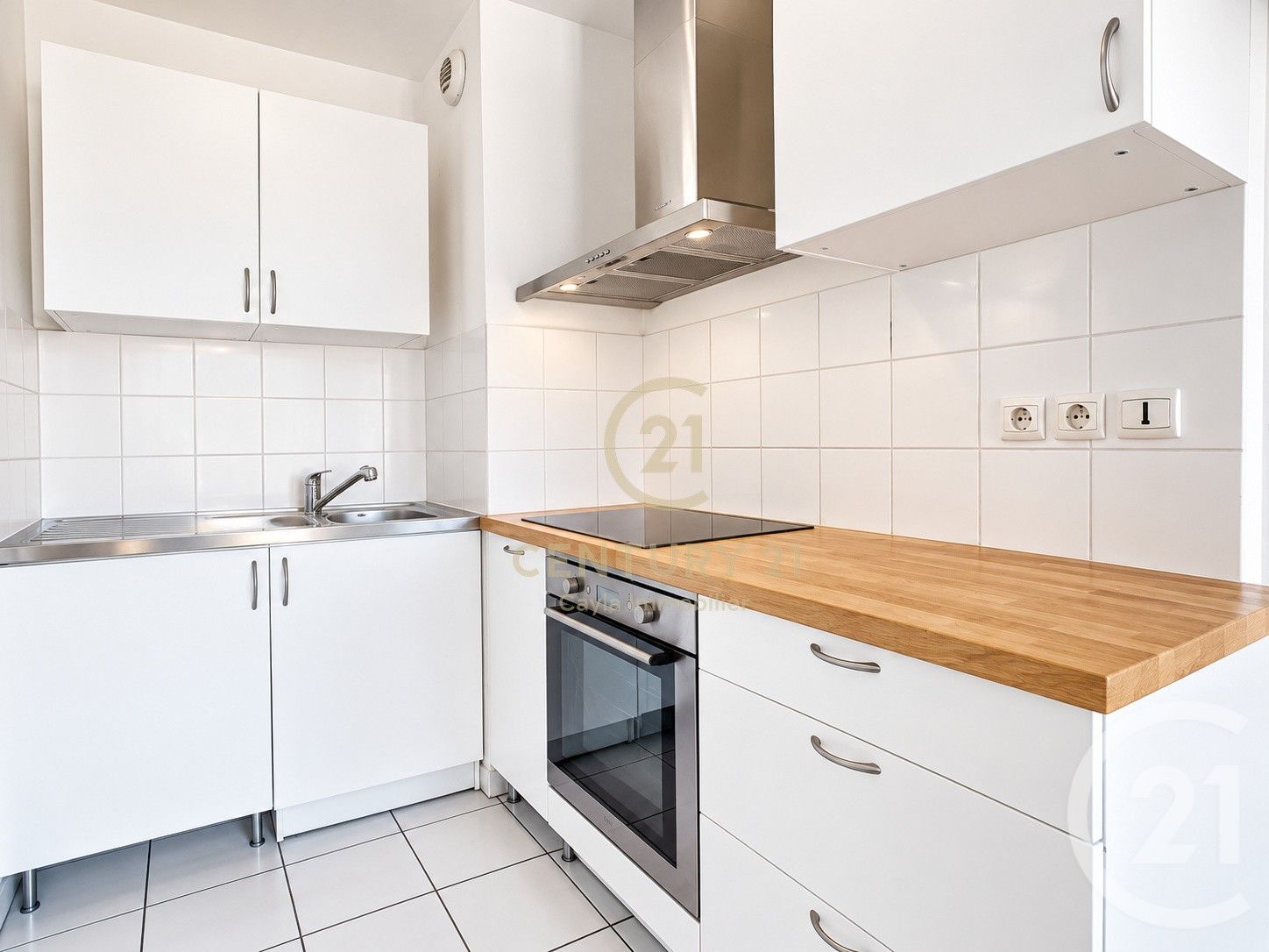 Flat Rue des Bas Rogers in Puteaux