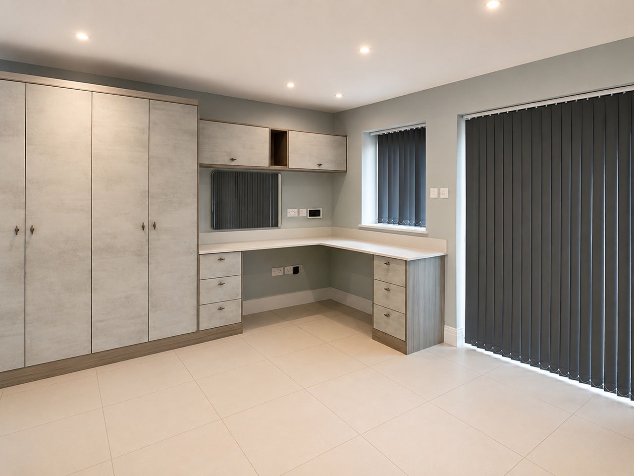 Flat Hollywood Gardens in Greater London