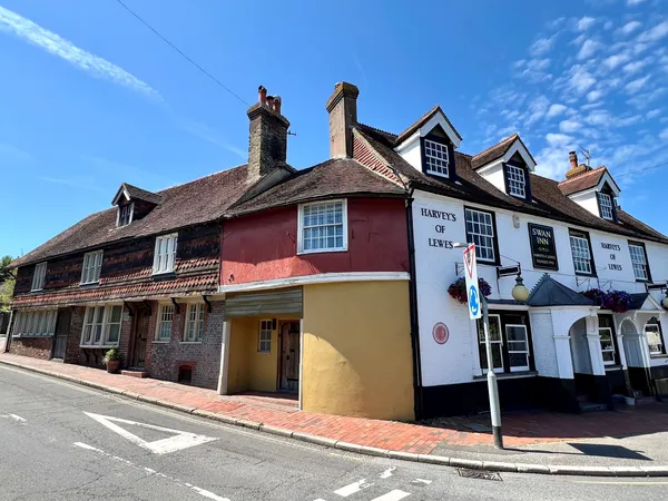 Flat Southover High Street in Lewes