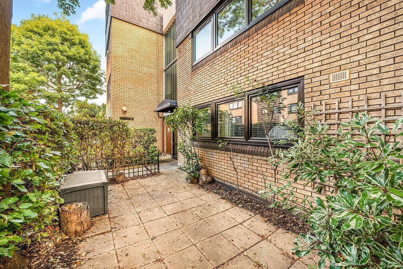 Flat Ericcson Close in Greater London