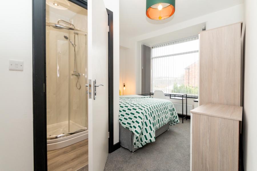 Room Vine Street in Hindley