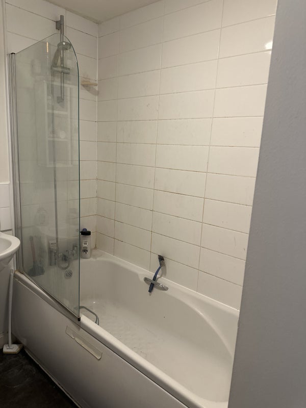 Room Hudgell Road in Uttlesford