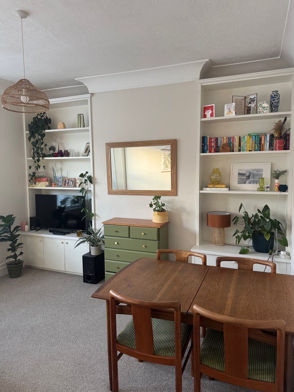 Flat Carminia Road in Greater London