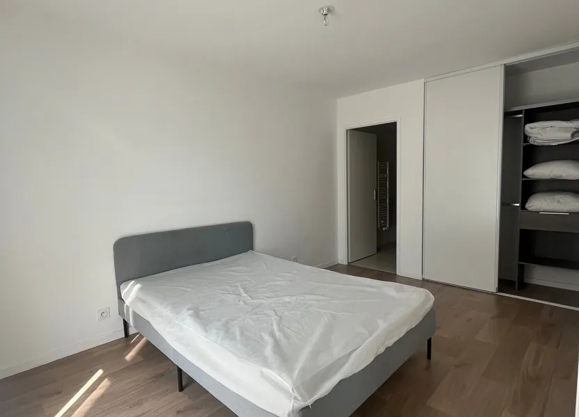 Flat Rue Léon Chartier in Saulx-les-Chartreux