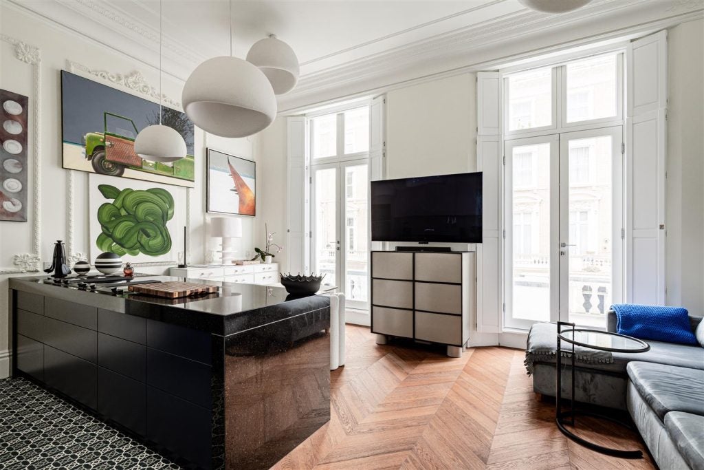 Flat Clanricarde Gardens in Greater London