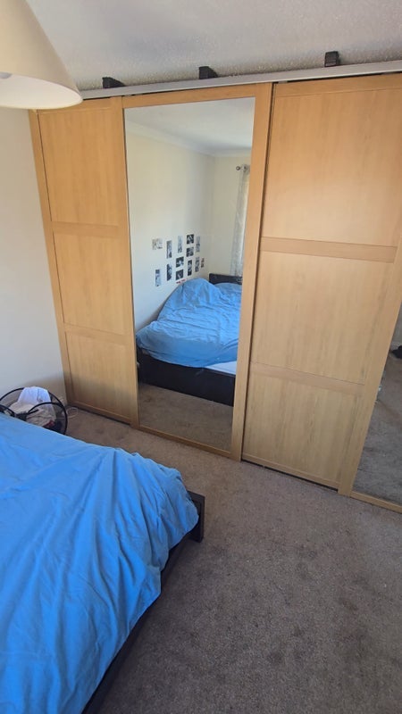 Room Huckley Way in Bristol