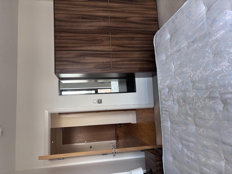 Room New Village Avenue in Greater London