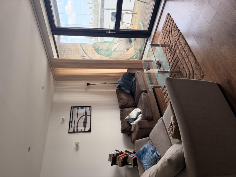 Room New Village Avenue in Greater London