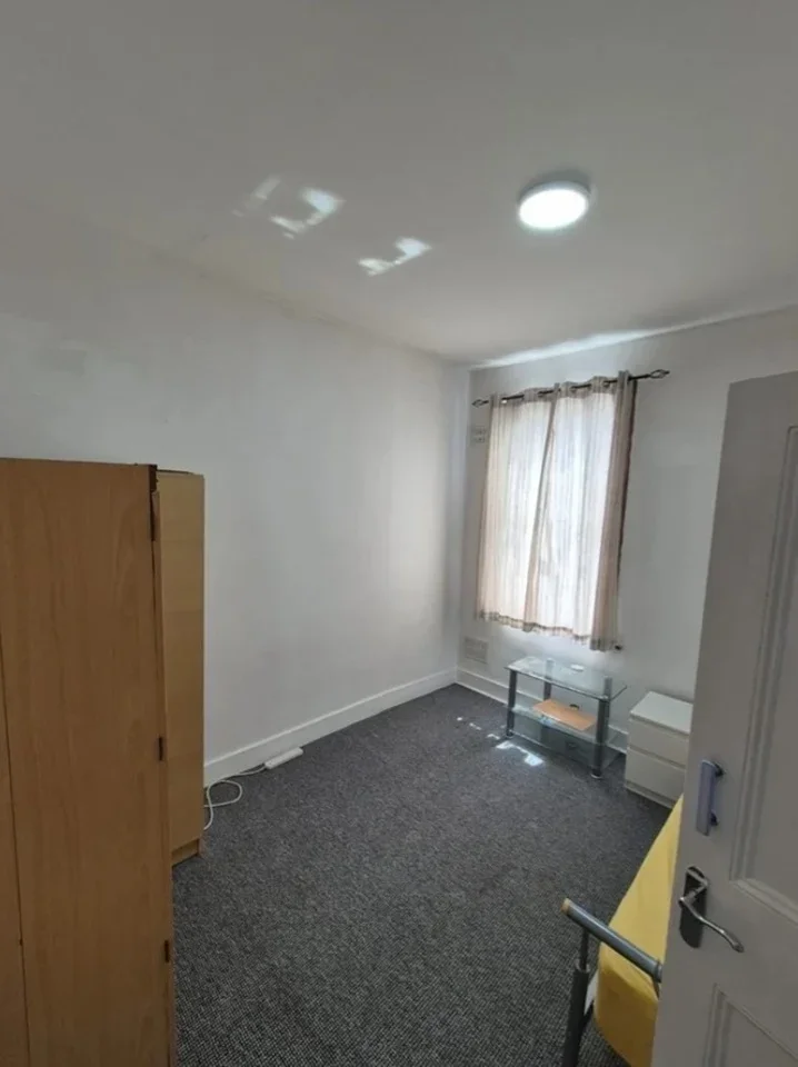 Flat Heigham Road in Greater London
