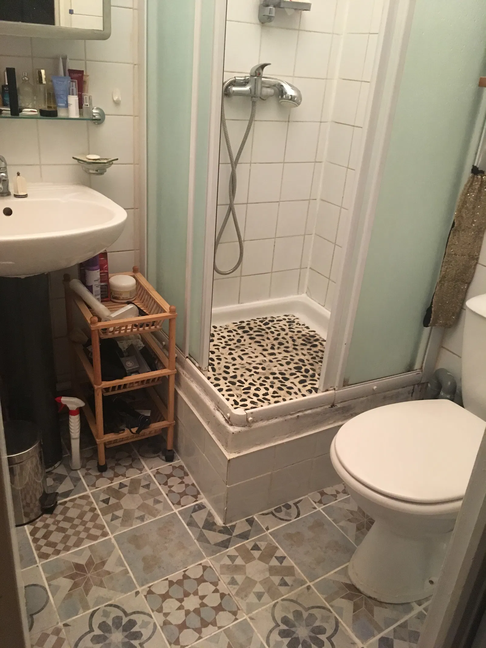 Room Rue de Crimée in Paris