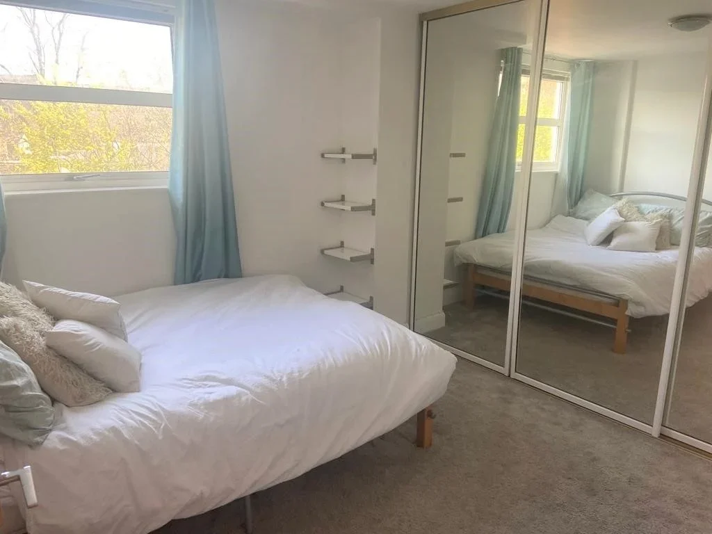 Flat Kew Bridge Court in Greater London