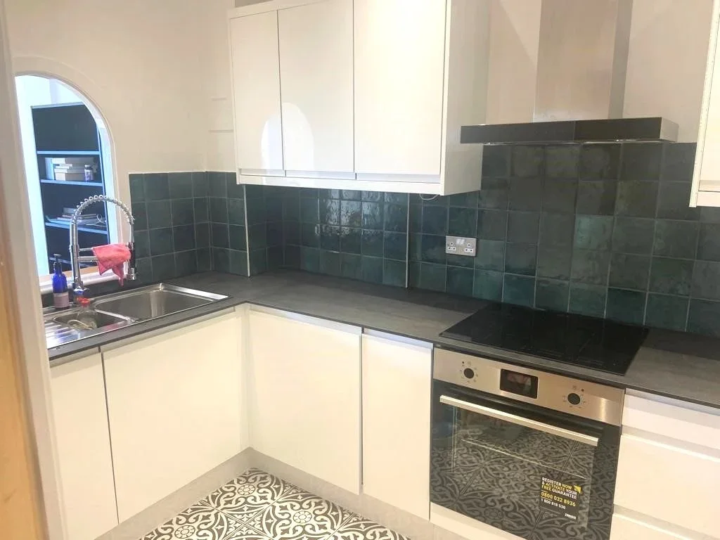 Flat Kew Bridge Court in Greater London