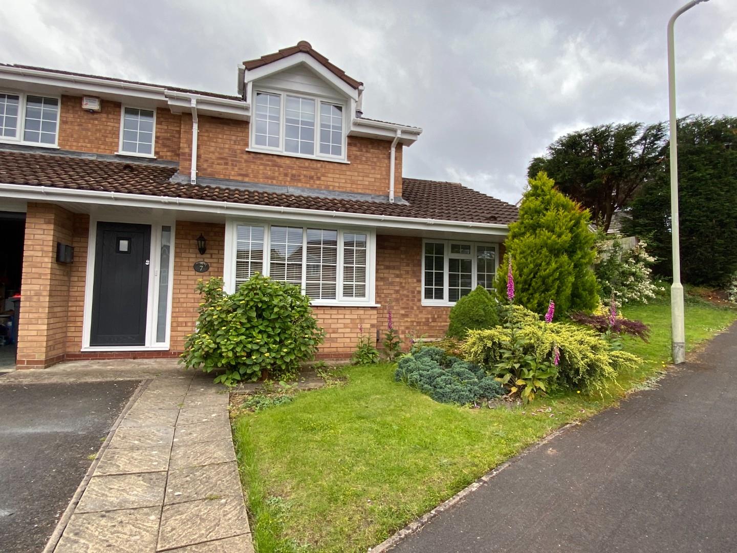 House Swanmere in Newport