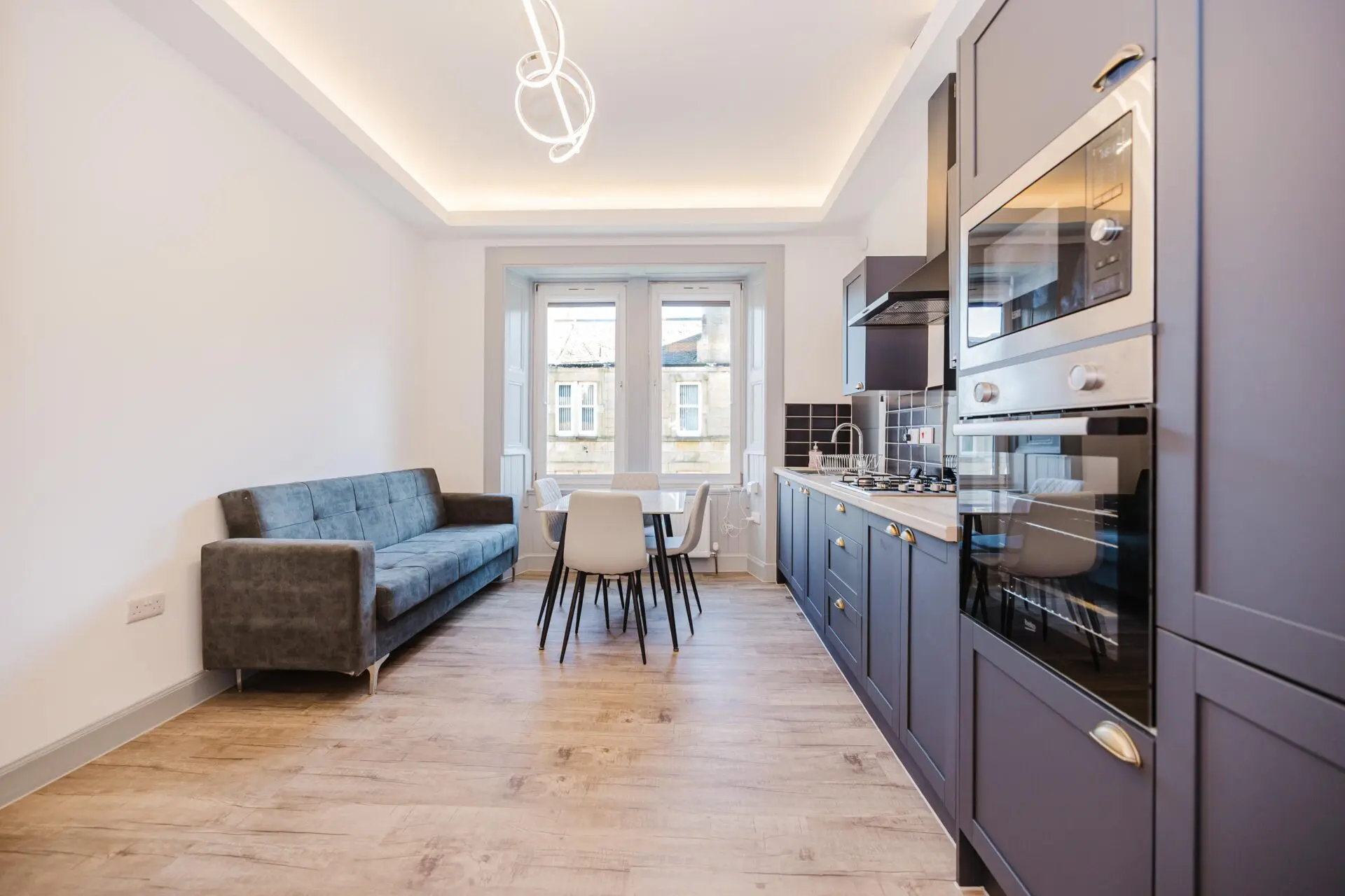 Flat Yeaman Place in City of Edinburgh