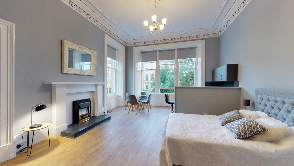 Room Buckingham Terrace in Glasgow