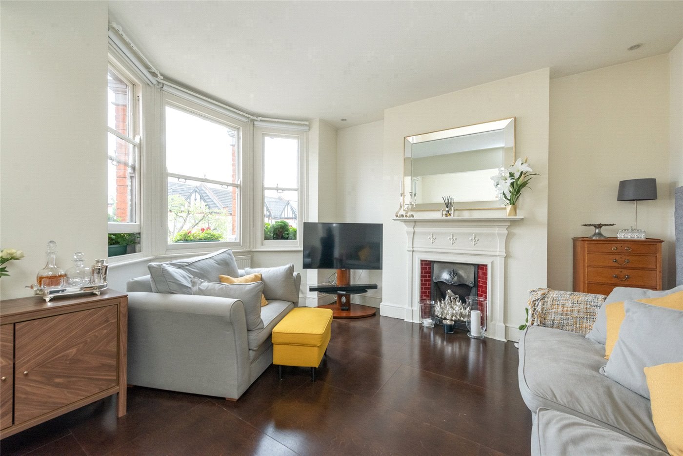 Flat Palermo Road in Greater London