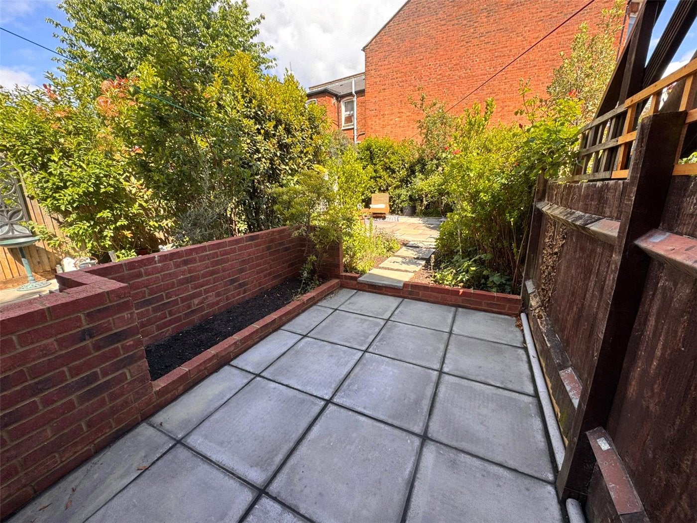 Flat Palermo Road in Greater London