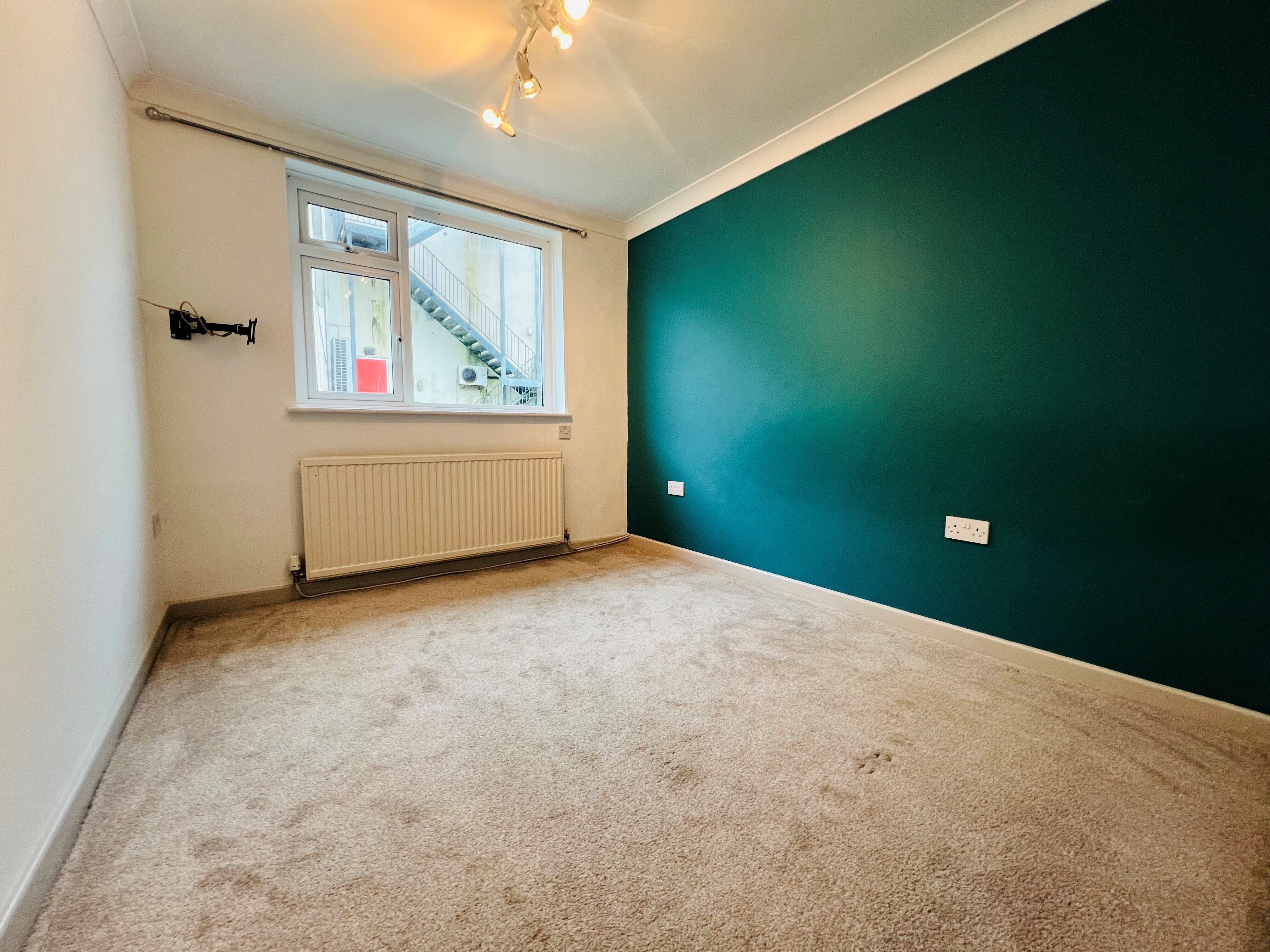 Flat Kernou Road in Paignton