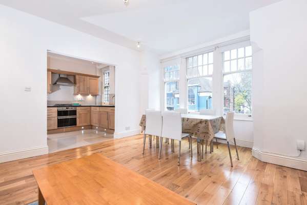 Flat Glenilla Road in Greater London