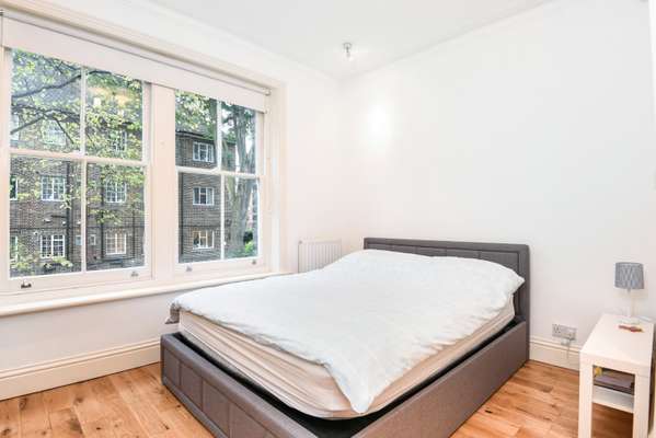 Flat Glenilla Road in Greater London