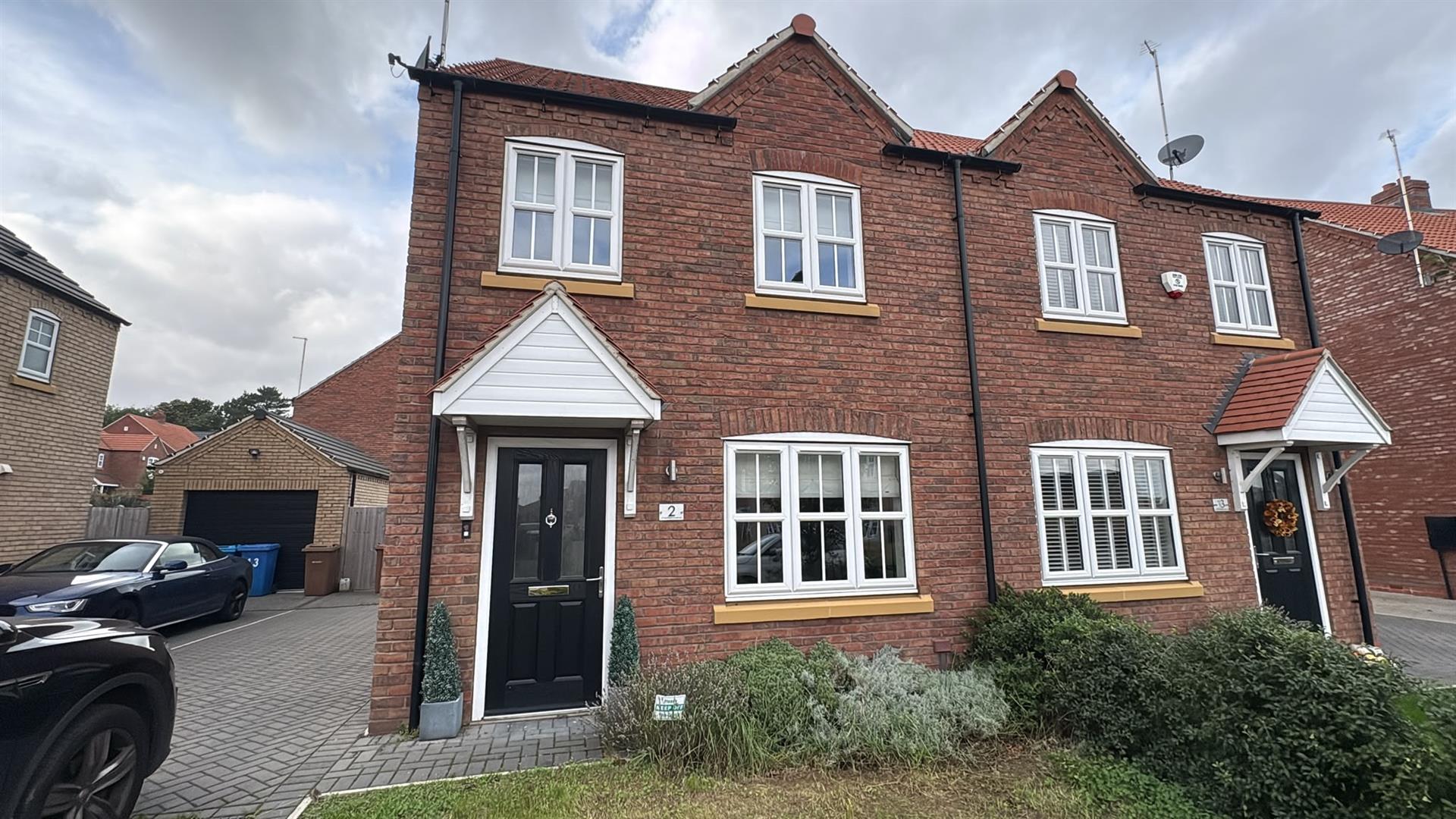 House Sanderson Drive in Hessle