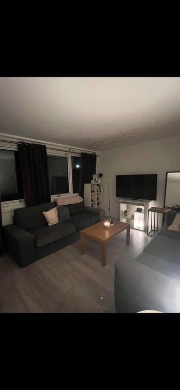 Room Strasburg Road in Greater London