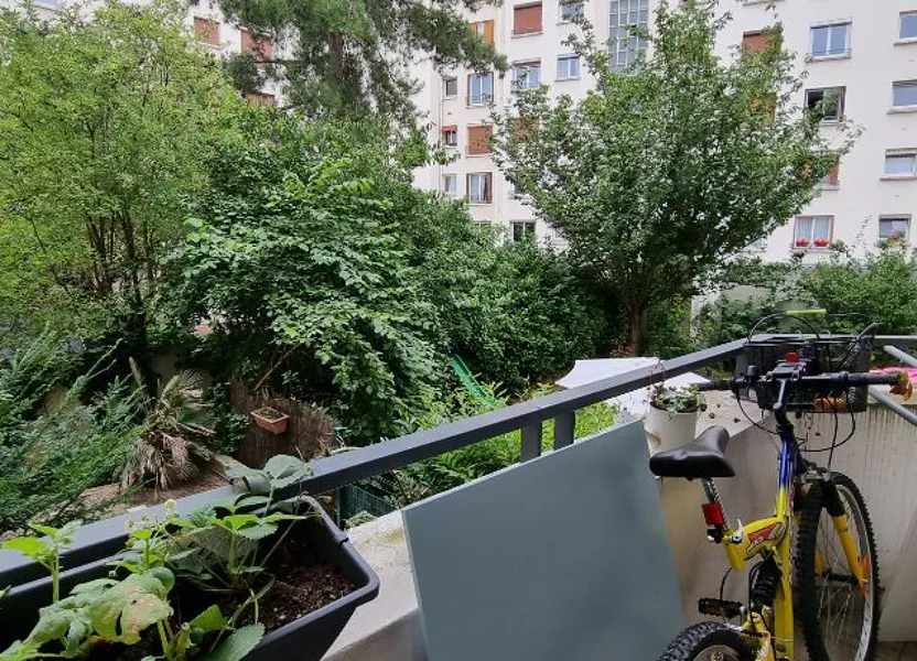 Flat Rue Marie Debos in Montrouge