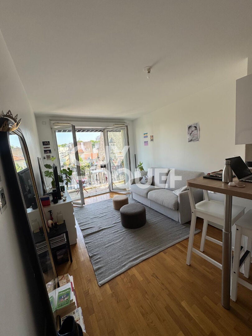 Appartement Rue Raymond Marcheron à Vanves