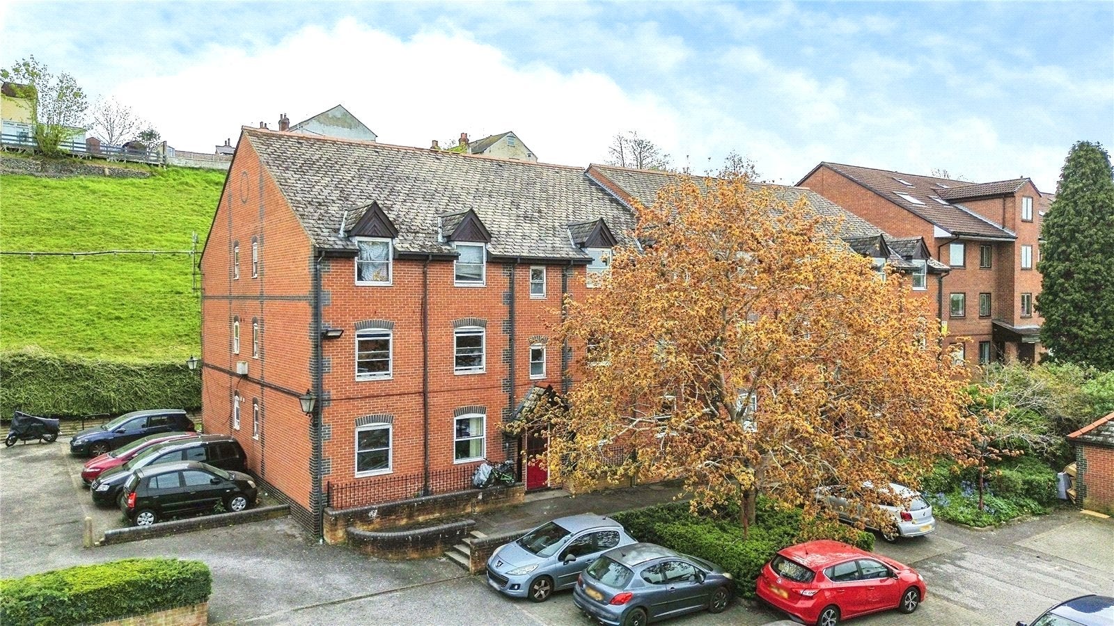 Flat Dale Road in Reading