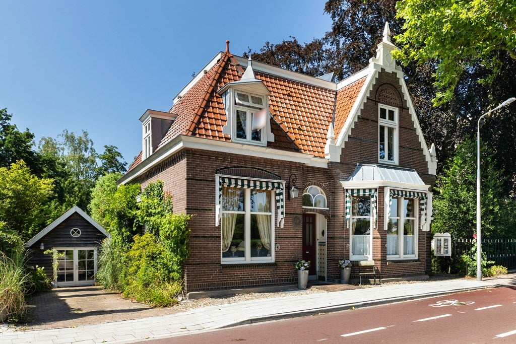 Huis Amsteldijk Zuid 146 in Amstelveen