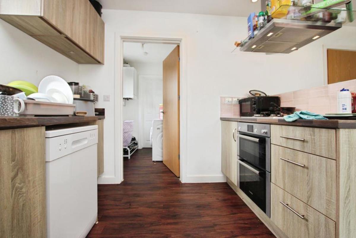 Room Oxleigh Way in Harry Stoke
