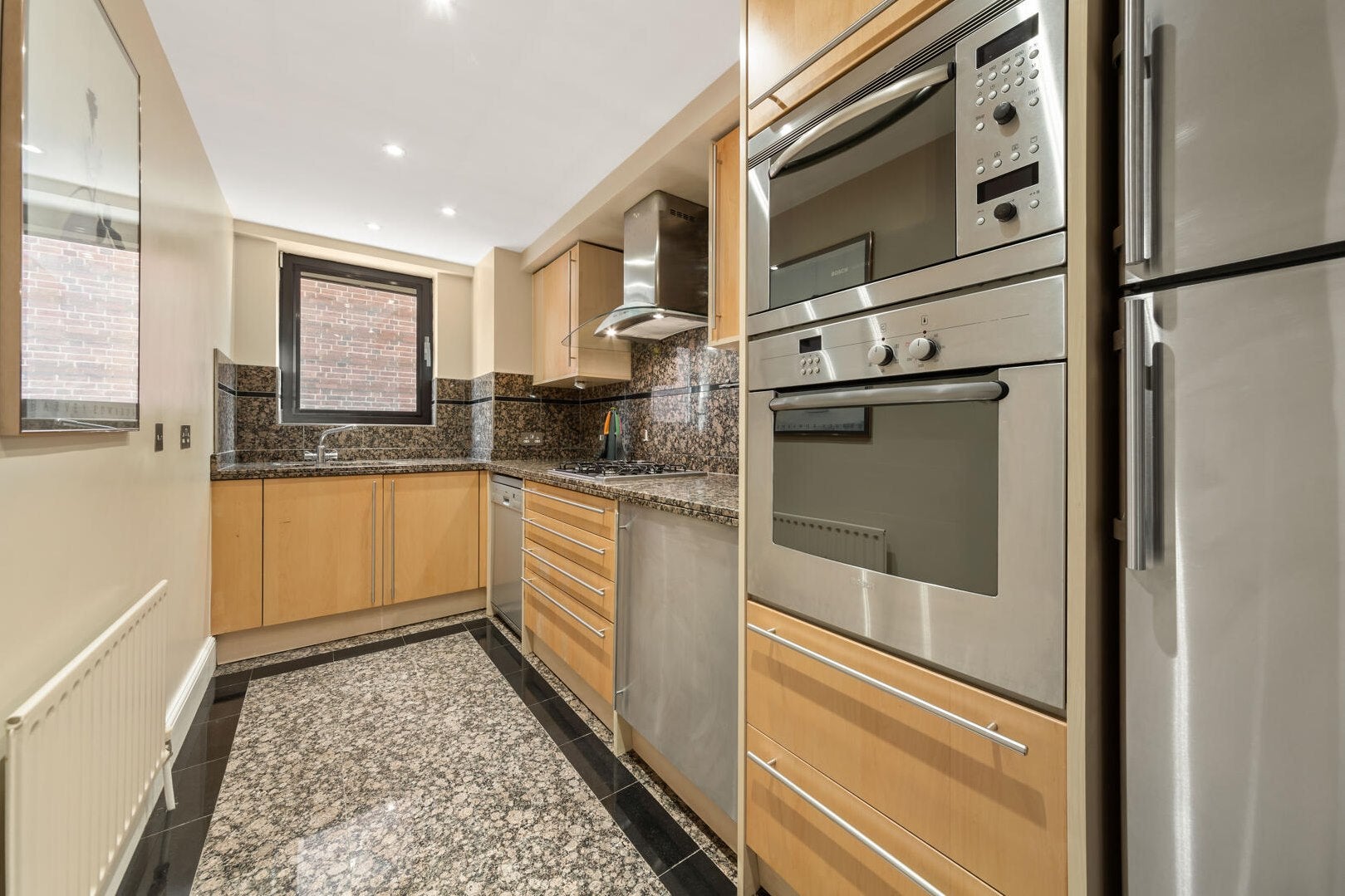 Flat Petyward in Greater London