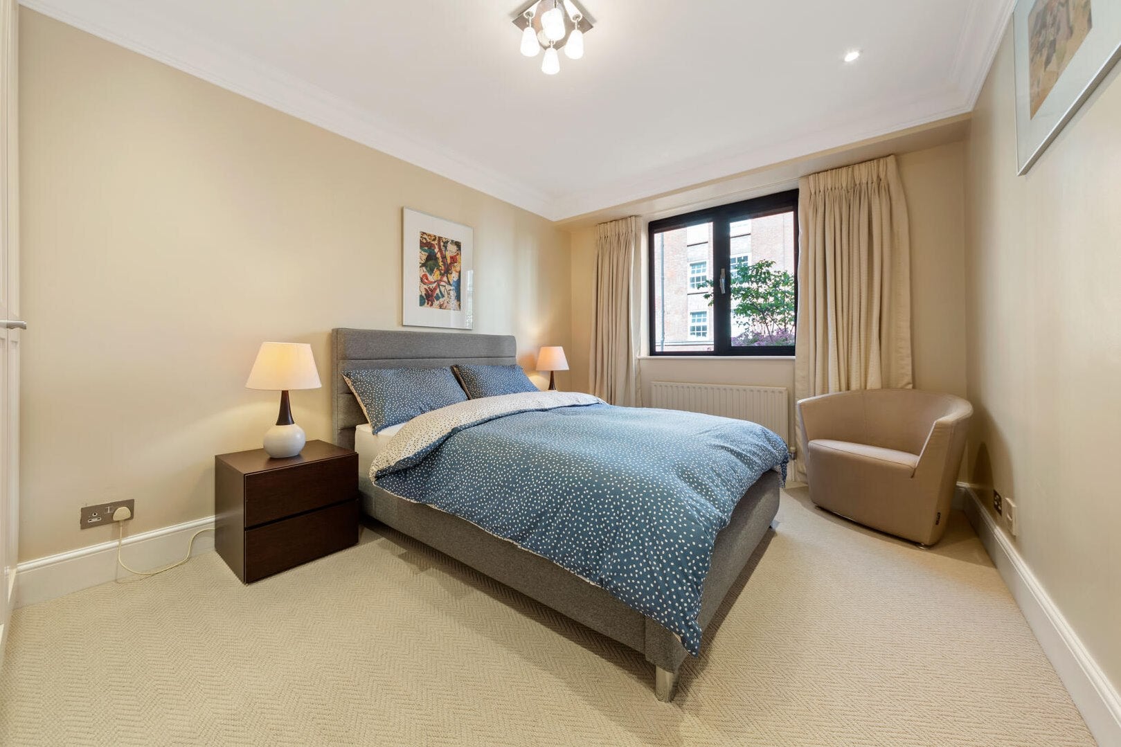 Flat Petyward in Greater London