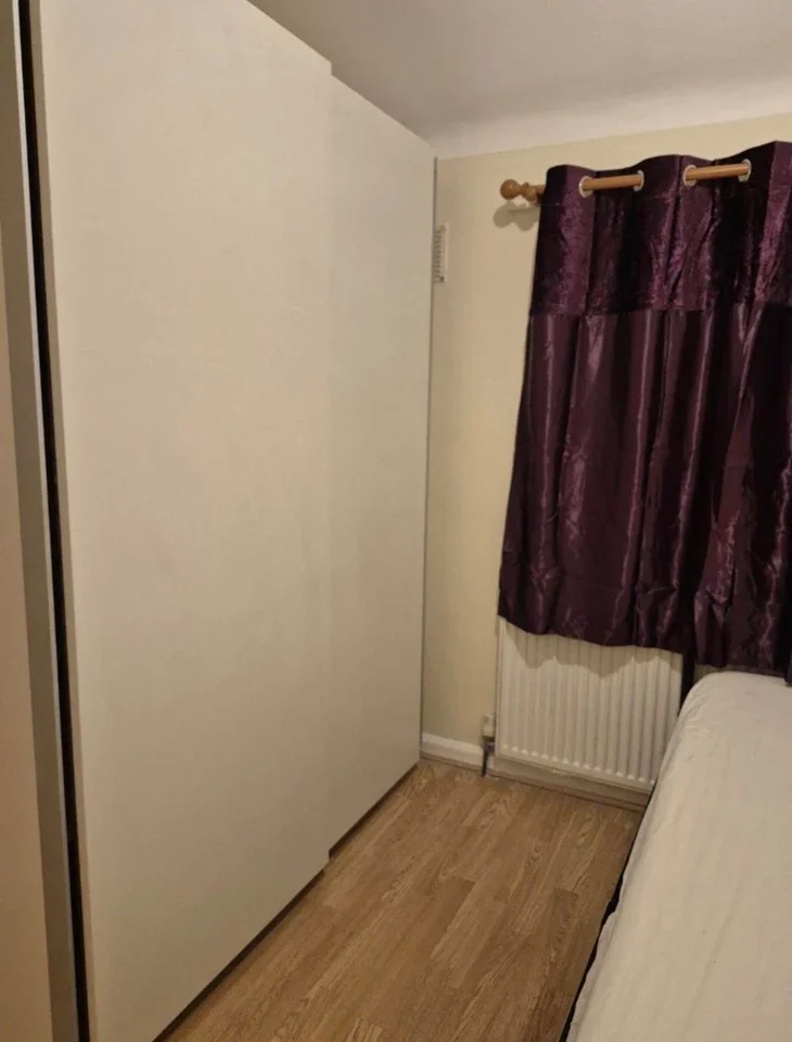 Room Horton Road in Greater London