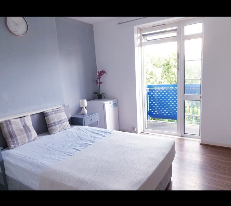 Room Gill Street in Greater London