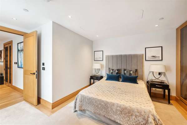 Flat John Islip Street in City of Westminster