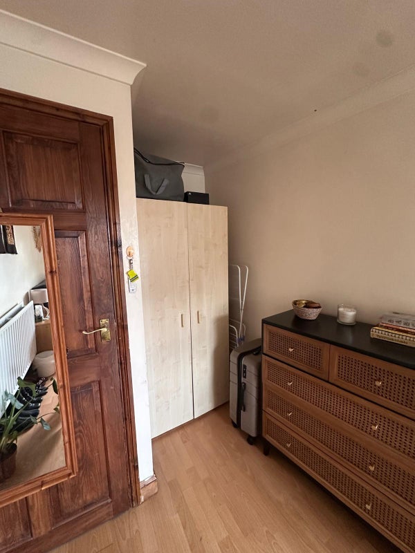 Room Seaford Road in Greater London