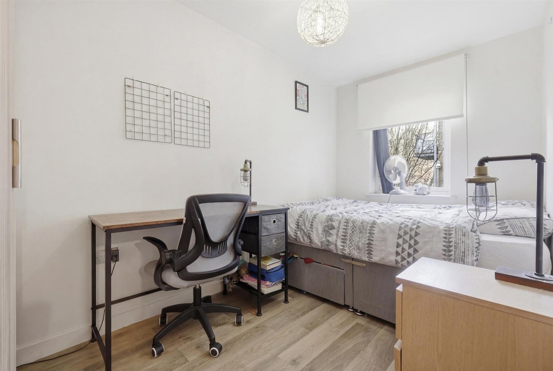Flat Brand Close in Greater London