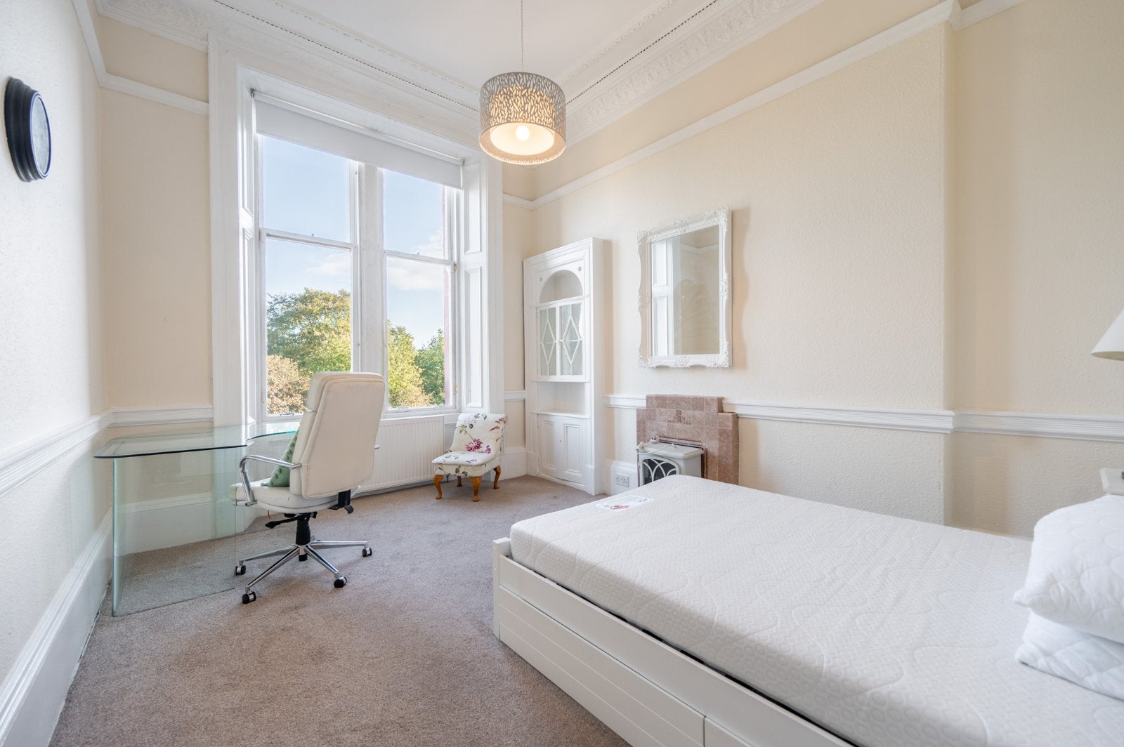 Flat Kirklee Quadrant in Glasgow
