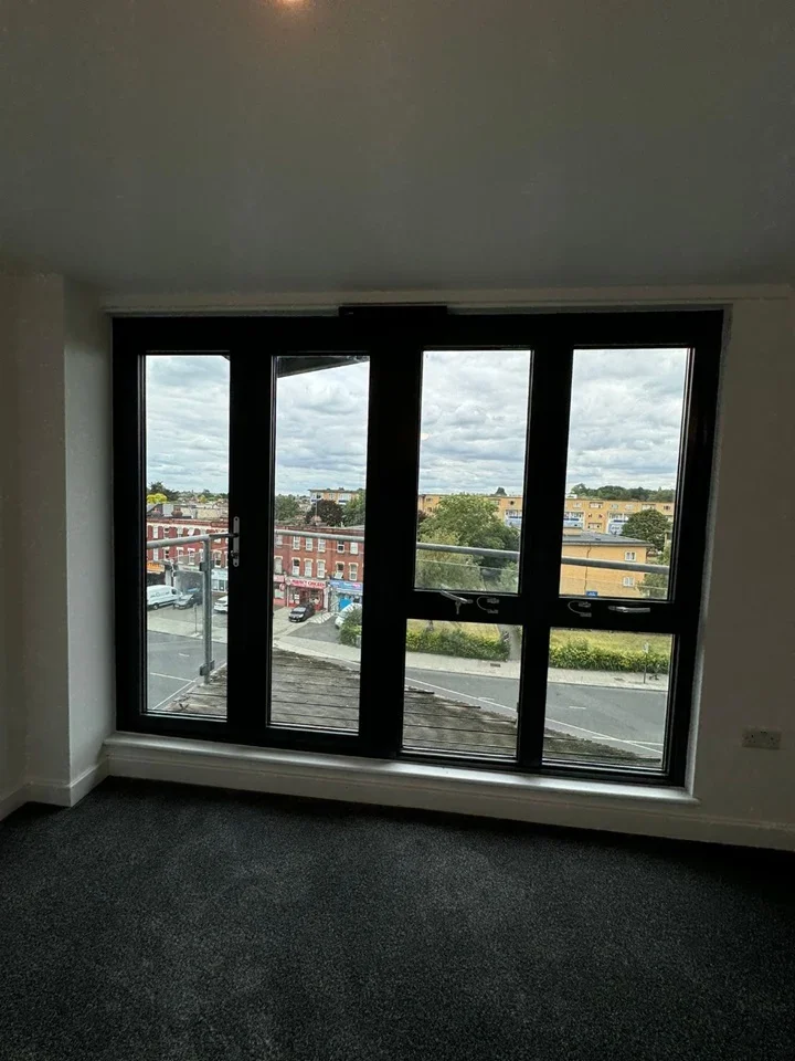 Flat Orford Road in Greater London