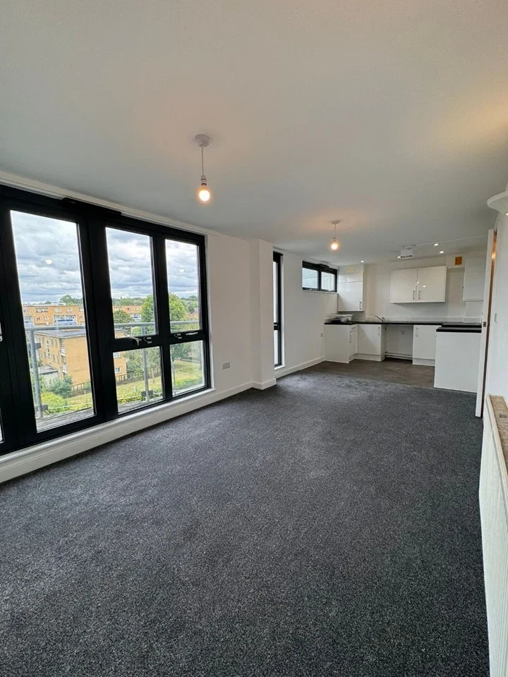 Flat Orford Road in Greater London