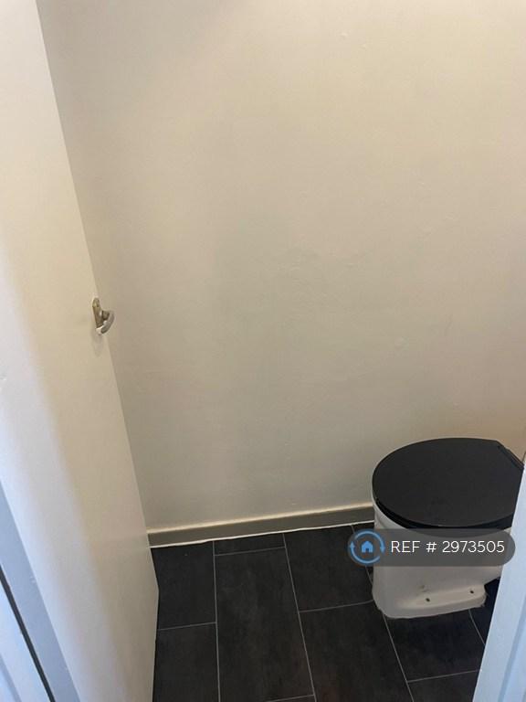 Flat Ladywood Middleway in Birmingham